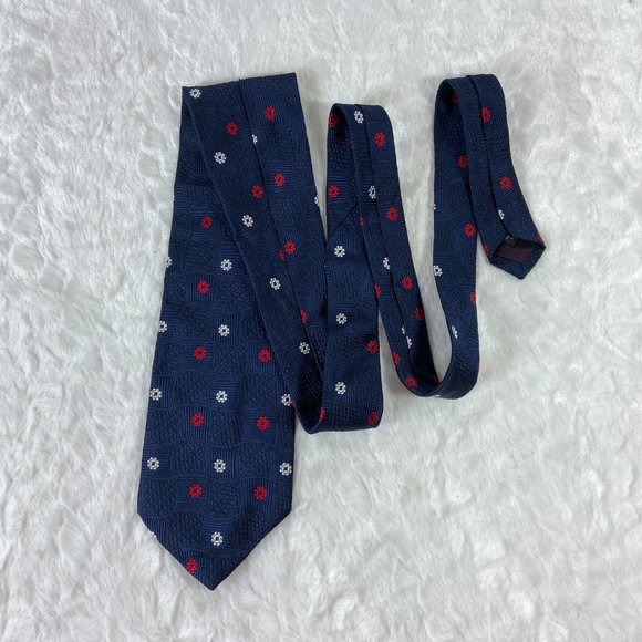 Vintage Peter Paul Nordstrom Neck Tie 100% Silk  embossed squares  Small Floral - Picture 1 of 5